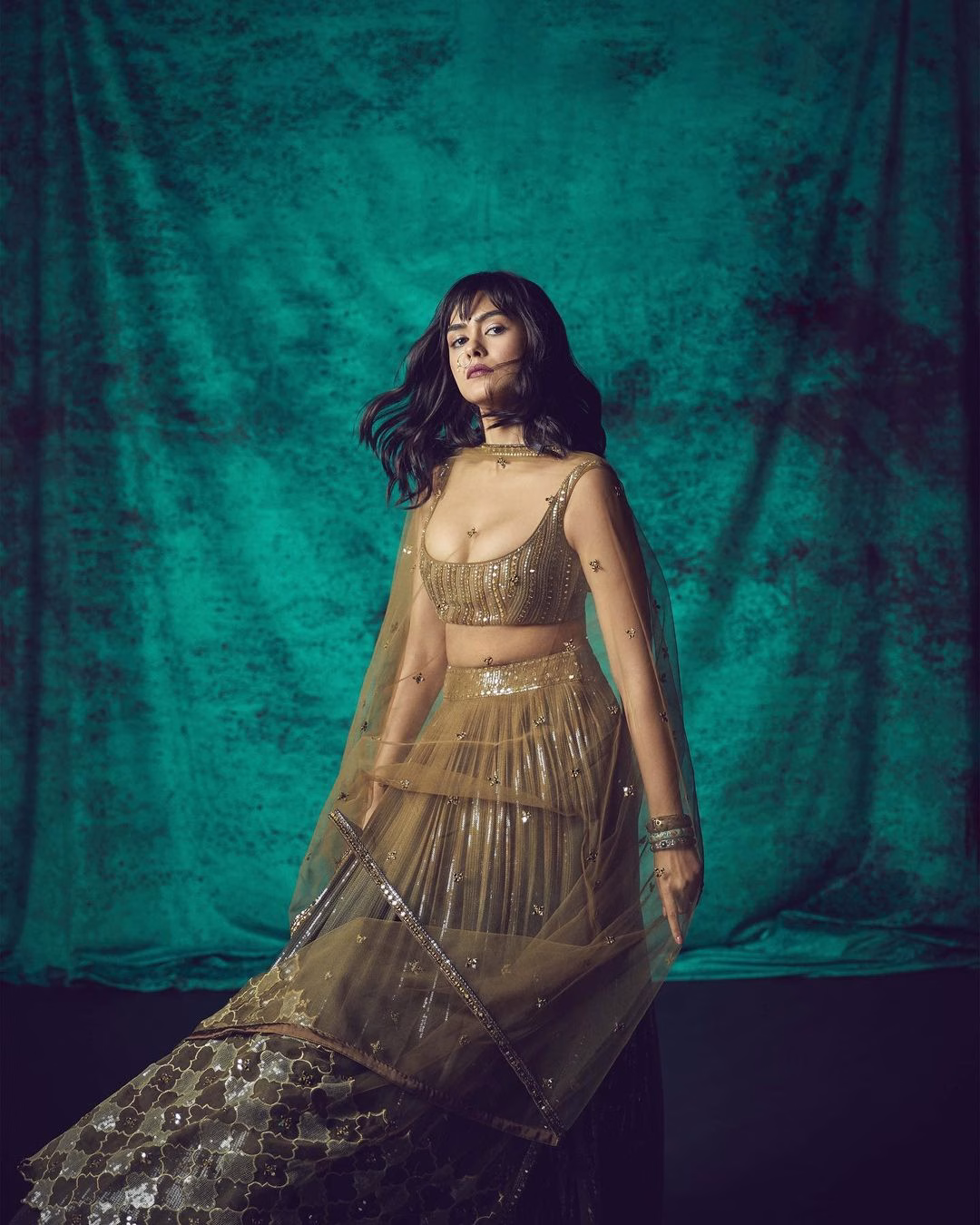 mrunal-thakur-5-8-1